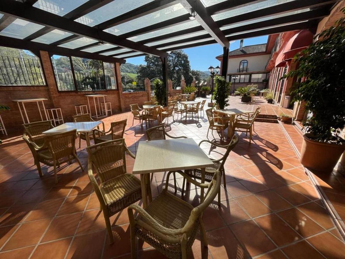 Hotel Sierra De Ubrique Exterior photo